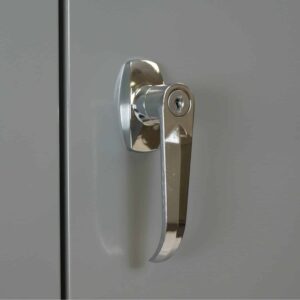 Republic 1200 series features chrome handle with lock